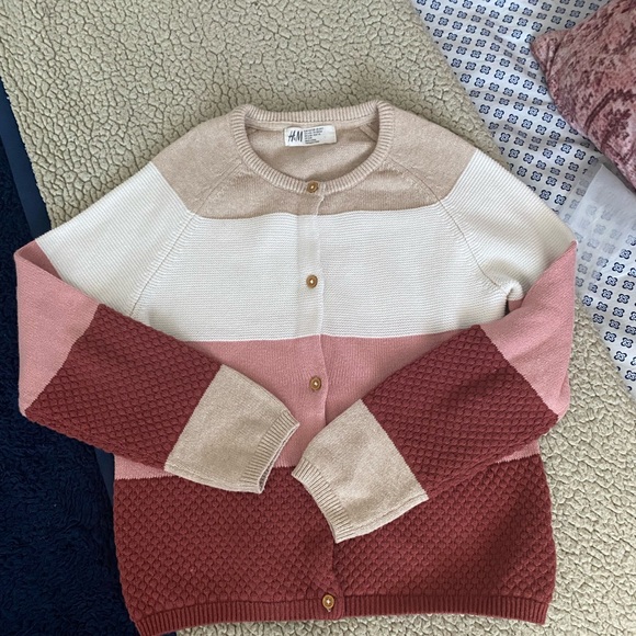 NWOT H & M Light Sweater - Picture 1 of 5
